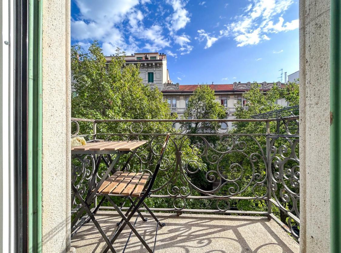 Casa Alberto Da Giussano, Elegante Bilocale In Centro Con Balcone Sul Parco ميلان المظهر الخارجي الصورة